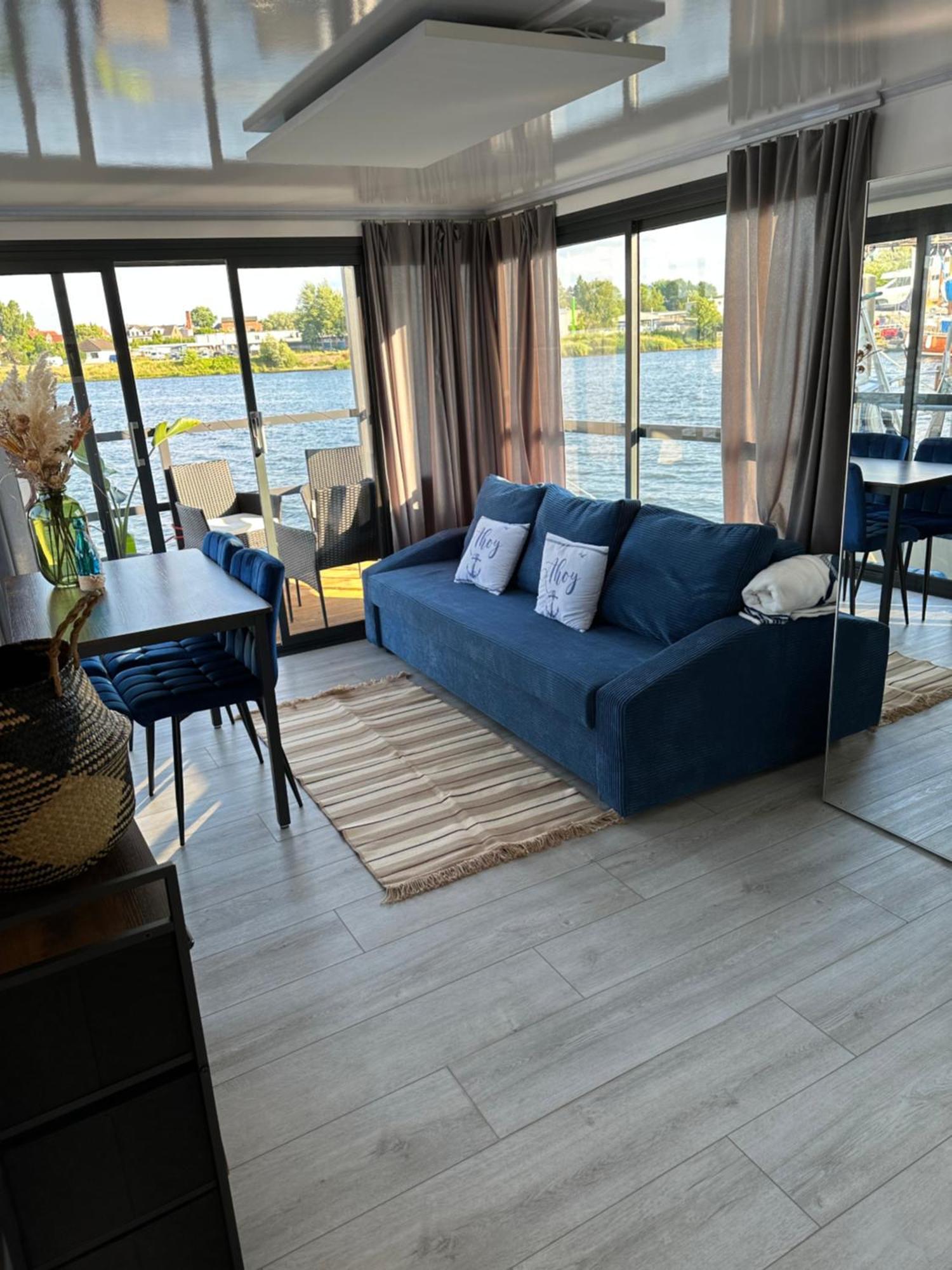 Premium Hausboot Trave Traum Appartement Lübeck Buitenkant foto