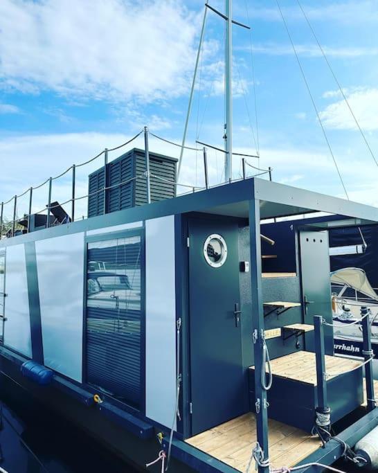 Premium Hausboot Trave Traum Appartement Lübeck Buitenkant foto
