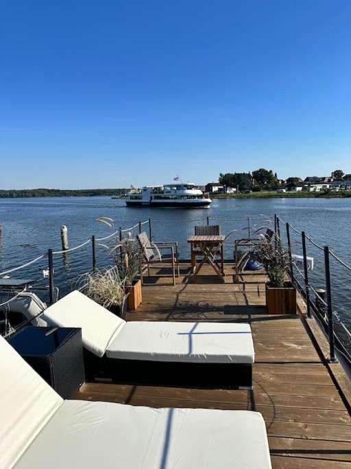 Premium Hausboot Trave Traum Appartement Lübeck Buitenkant foto